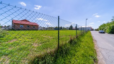 Prodej stavebního pozemku o výměře 2582 m2, Praha – západ, Jesenice.