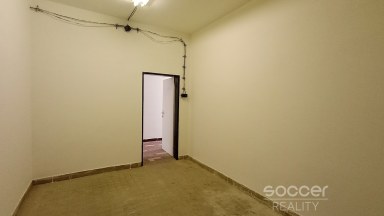 Pronájem skladu, 14 m2, Praha 10 - Dolní Měcholupy, ul. Ke Kablu.