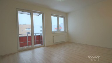 Pronájem bytu 1+kk 30 m2 + balkon 4 m2, ulice Sicherova, Praha 9 - Kyje.