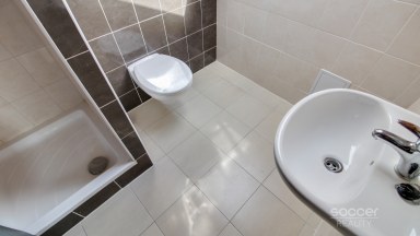 Pronájem bytu 1+kk/zahrada, 30 m2, Praha 9 - Horní Počernice.