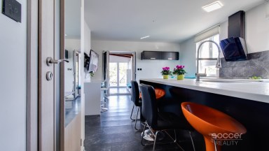 Pronájem luxusního bytu 2+kk s terasou (83,8 m²), Vojkovice, okres Mělník