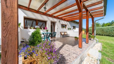 Prodej rodinného domu 5+1 s garáží a zahradou – Křečkov u Poděbrad