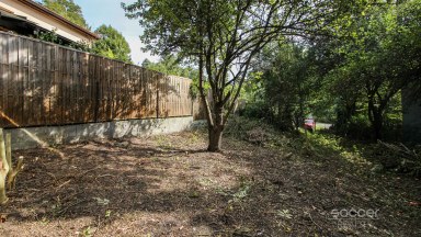 Prodej pozemku 644 m2, Praha - Hloubětín. 