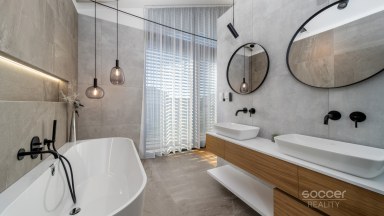 Prodej luxusního rodinného domu, 6+kk/T/L/G, Předboj.