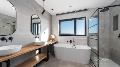 Prodej luxusního rodinného domu, 6+kk/T/L/G, Předboj.