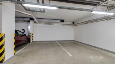 Pronájem garážového stání, 15 m2, ul. Paříkova, Praha 9 - Vysočany.
