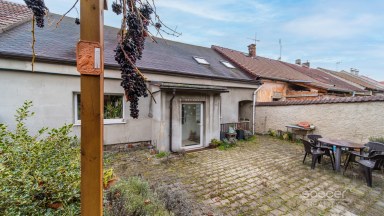 Prodej řadového rodinného domu 4+1, 160 m2, ul. Rašínova, Kladno.