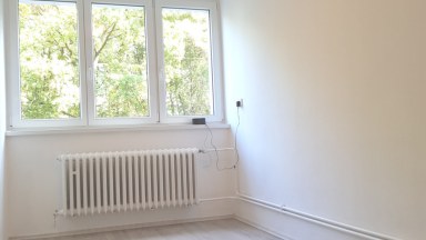 Pronájem bytu 2 + kk, 40 m2, v Praze 5 -  Košíře, ulice Karenova.