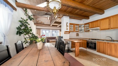 Malebný venkovský dům se zahradou blízko Českého ráje.