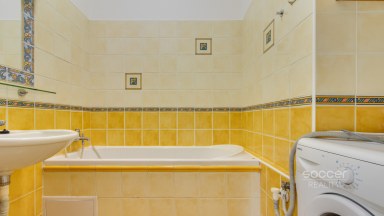 Prodej bytu 2+1/2xL 74,8 m2, ulice Patočkova, Praha 6 - Střešovice. 