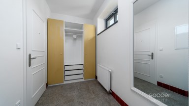 Nadstandardní velmi krásný byt ve vile se zahradou.