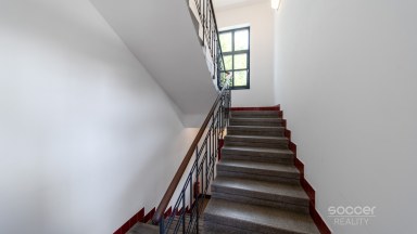 Nadstandardní velmi krásný byt ve vile se zahradou.