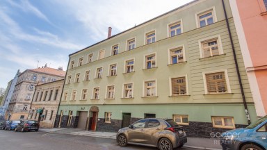 Pronájem bytu 4+kk/T/S/G, 156 m2, ul. Šlikova, Praha 6 – Břevnov.