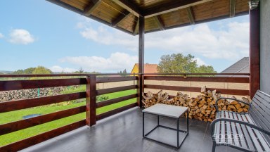 Rodinný dům 4+kk s terasou a zahradou, Kaňk u Kutné Hory.