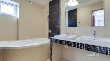 Hezký nadstandardní byt 3+kk, 76 m2, Černošice - Mokropsy.