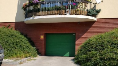 Pronájem garážového stání, Praha 5 - Smíchov, ul. Na Hřebenkách.