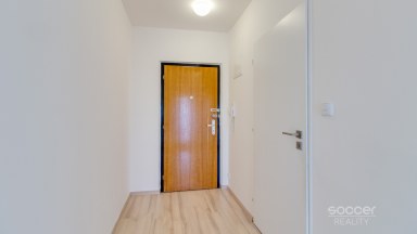 Prodej zrekonstruovaného bytu 2+kk, 47 m2, ul. Za Sídlištěm, Praha 4 - Komořany. 