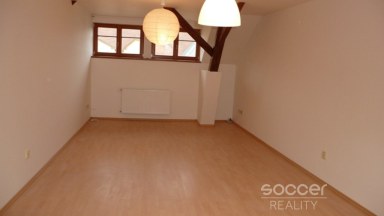 Pronájem bytu 2+kk, 66 m2, Beroun, ul. Česká.