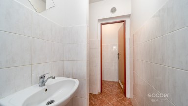 Kancelář (29,93 m²) – Jesenice u Prahy