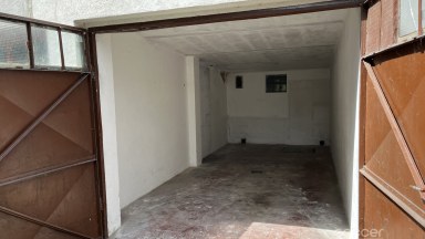 Pronájem garáže 18 m2, Mělník, nedaleko ul. Mladoboleslavská. 