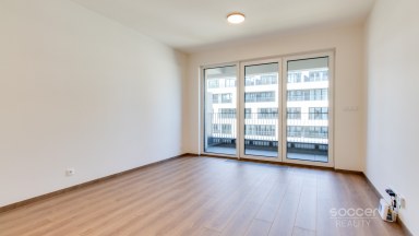 Pronájem bytu 1+kk/L/G, 32 m2, ul. Poděbradská, Praha 9 - Hloubětín.