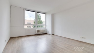 Pronájem velmi pěkného bytu 1+1/sklep, 34 m2, ul. Josefa Mánesa, Nymburk. 