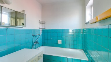 Pronájem staršího rodinného domu 4+1, ul. Dobšická, Praha – Horní Počernice.