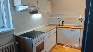 Pronájem bytu 1+kk, 28 m2, Praha 6 - Vokovice.
