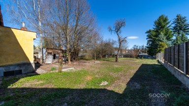 Prodej domu s pozemkem 1 310 m², Jičín – Holínské Předměstí.