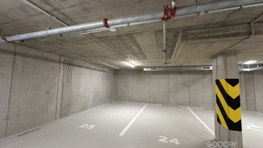 Pronájem krytého garážového stání v novostavbě v ul. Arnošta Valenty.