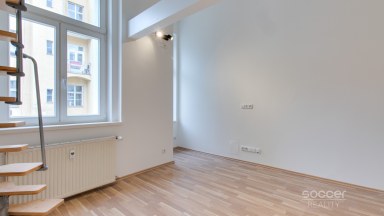 Pronájem bytu 1+kk/S, 21 m2, ul. Radlická, Praha 5 - Smíchov.
