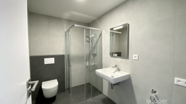 Nový apartmán s terasou a parkovacím stáním v prestižní čtvrti.
