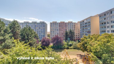 Pronájem bytu 3+1 (77 m²) s lodžií (6 m²) a parkem ve vnitrobloku – ul. Přecechtělova, Praha 13