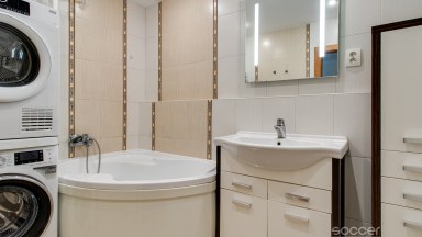 Pronájem bytu 3+1 (77 m²) s lodžií (6 m²) a parkem ve vnitrobloku – ul. Přecechtělova, Praha 13