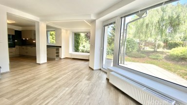 Velmi hezký dům po rekonstrukci se zahradou v prestižní lokalitě.