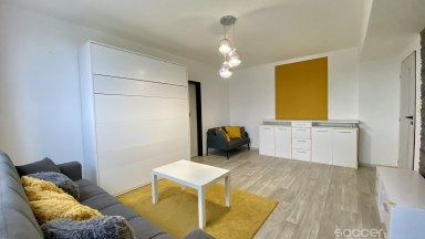 Příjemný byt 2+1 s lodžií ve vyhledávané čtvrti Mladé Boleslavi. 