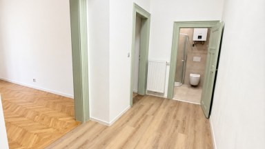 Pronájem bytu 2+kk, 54m2 v Praze 3, ul. Nitranská.