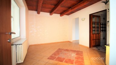 Pronájem pěkného bytu 3+kk 55 m2  v centru Neveklova, okres Benešov.